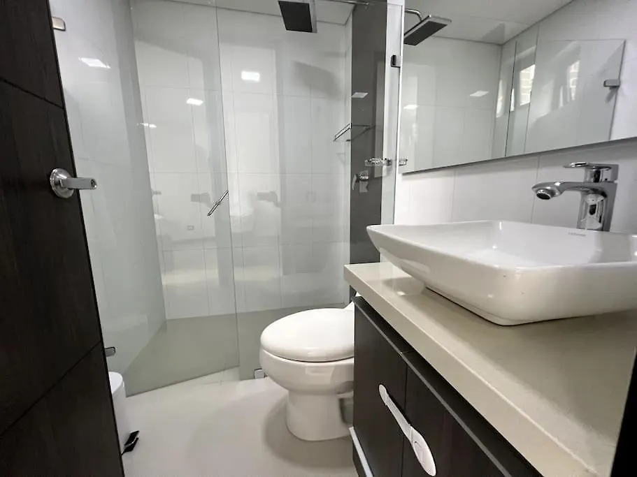 מדיין 701, Beautiful Apartment In Heart Of El Poblado + View!
