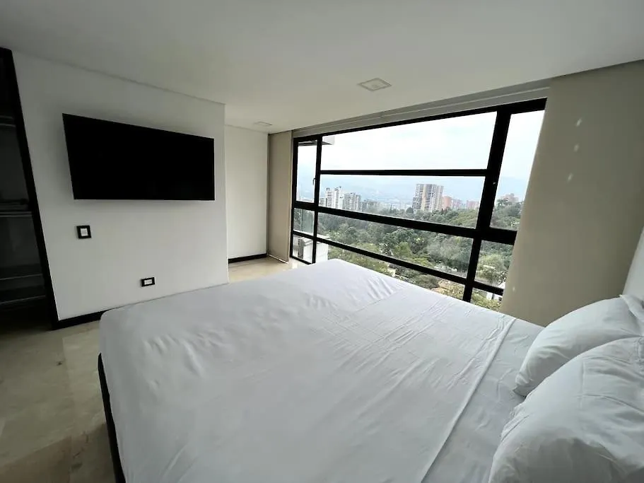 701, Beautiful Apartment In Heart Of El Poblado + View! Medellin 0*,