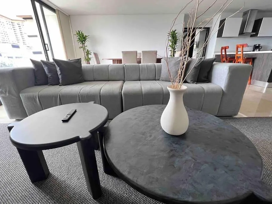 701, Beautiful Apartment In Heart Of El Poblado + View! Medellin
